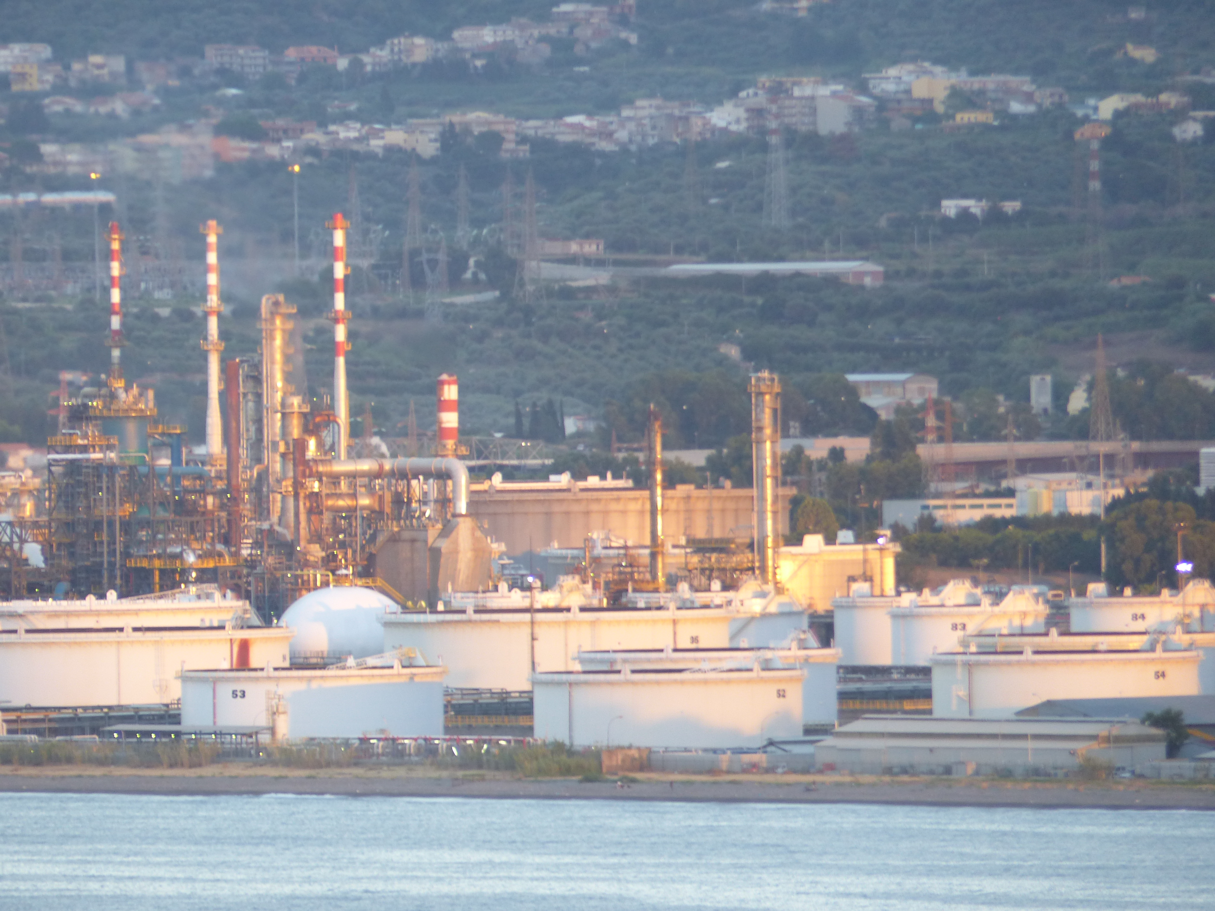 Milazzo, alla Raffineria pronto investimento da 115 milioni: intesa con i sindacati