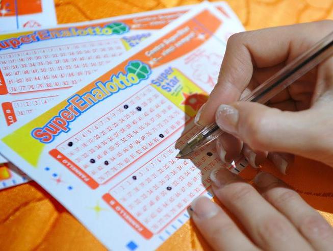 Il SuperEnalotto premia Lipari, un “5” con regalo da 32mila euro sotto l’albero di Natale