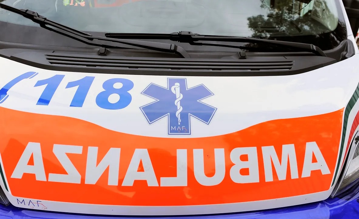 Messina, pedone investito in piazza Antonello: soccorso e trasportato in ospedale