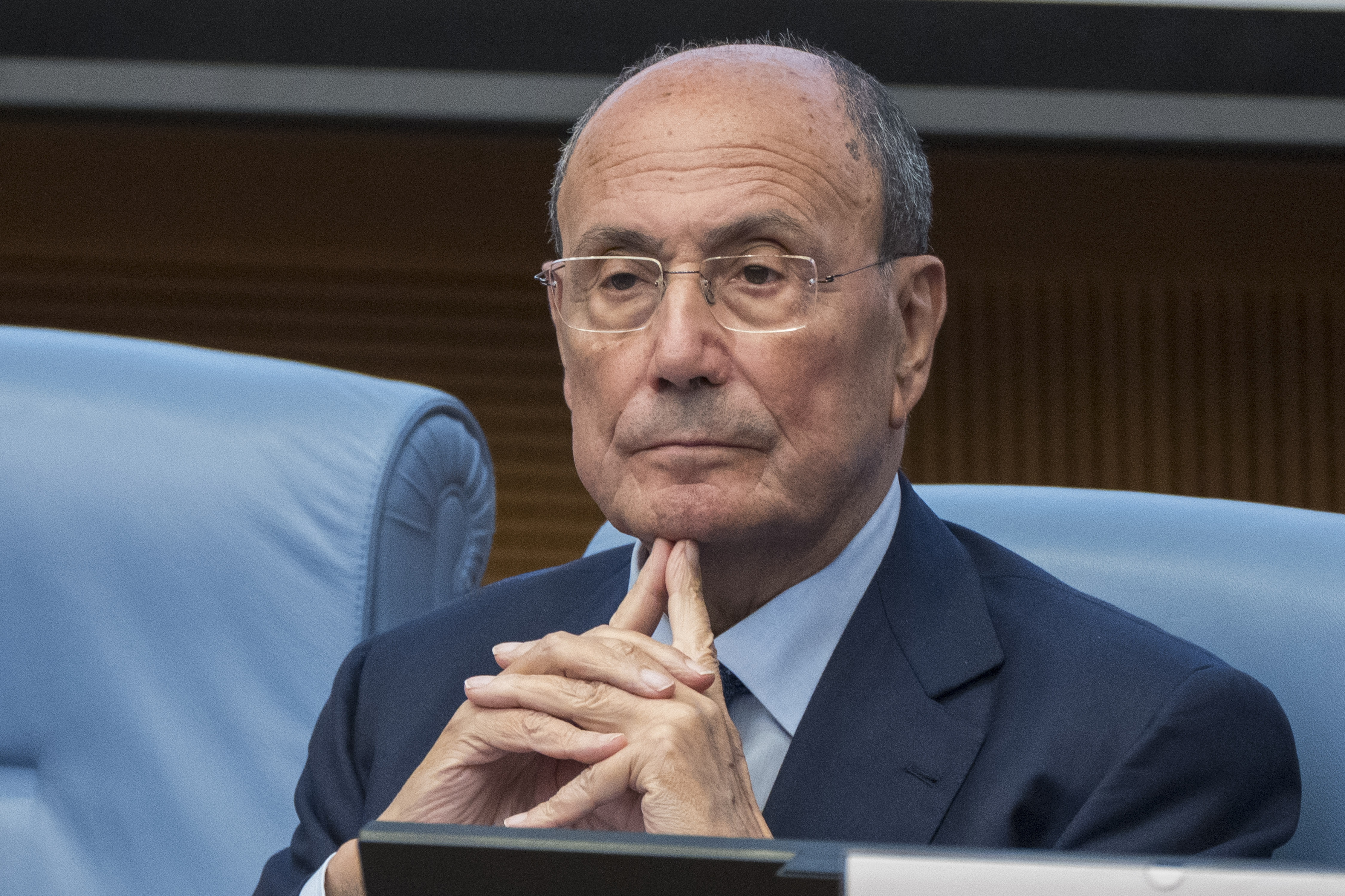 Schifani rompe il silenzio sulle dimissioni: “Resterò alla guida della Regione fino alla fine del mandato”