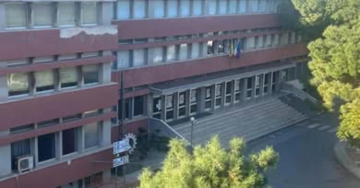 Ex Provincia, 550mila euro per il funzionamento delle scuole superiori: presenti Milazzo e Barcellona
