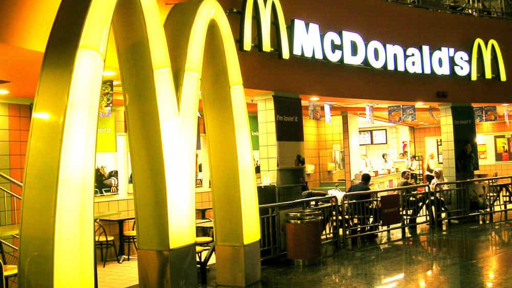 Apre nuovo McDonald’s a Barcellona, 50 assunzioni in vista: tutte le info