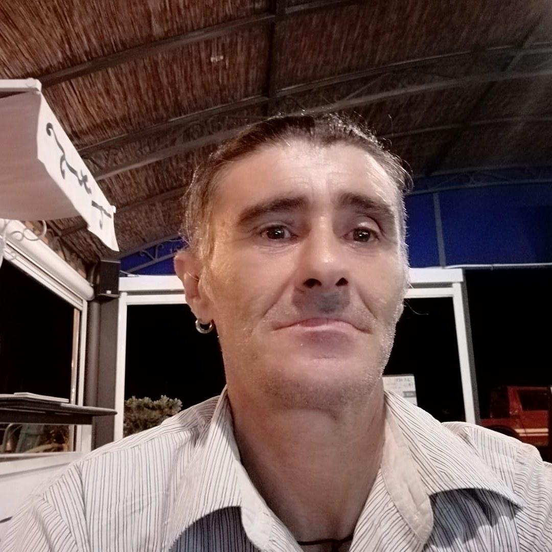 La badante trovata morta nel Torrente a Barcellona: Mike Corica resta in carcere