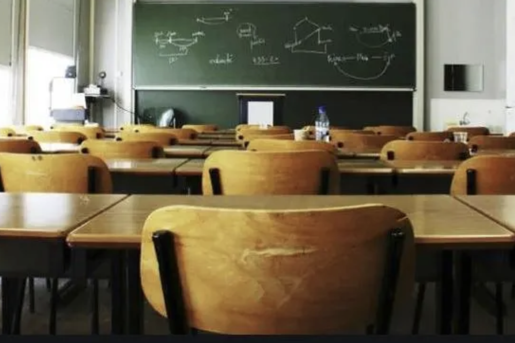 Sciacca, scuole aperte solo fino alle 11 per il caldo: nuova ordinanza del sindaco