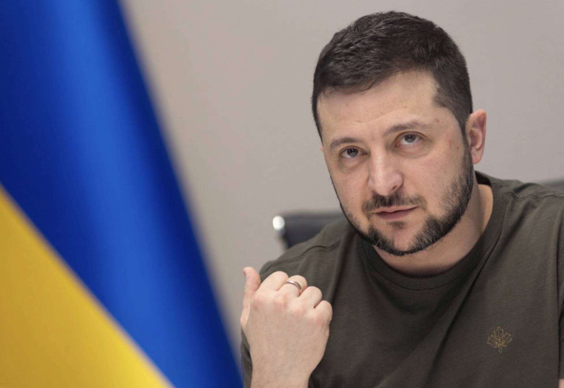 Ucraina, Zelensky frena sulle elezioni: “In guerra sarebbero uno tsunami”