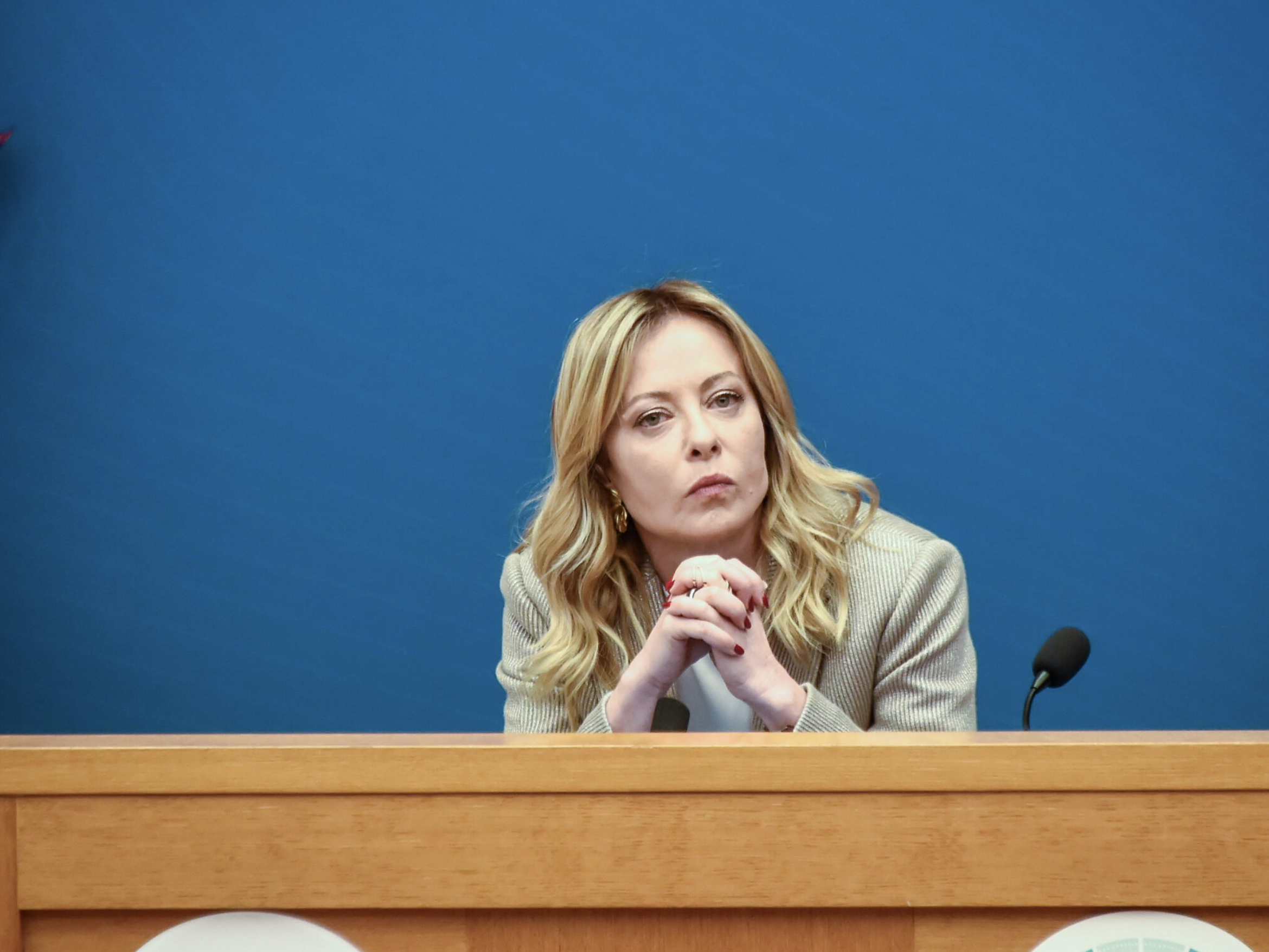 DDL Sicurezza, Meloni: โChi commette un reato non potrร chiedere risarcimenti a chi si difendeโ