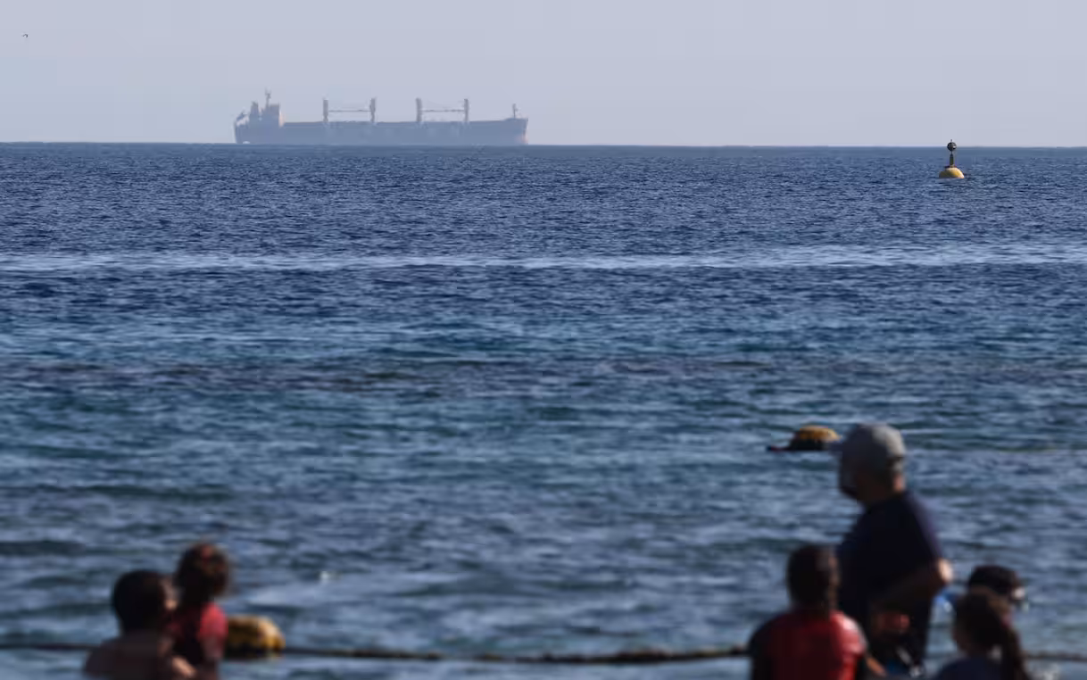 Yemen, attacco Houthi contro una nave nel Mar Rosso: quattro membri dellโequipaggio uccisi